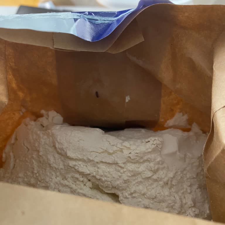 A101'den Alınan Sinangil Ununda Böcek Keşfi Ve Gıda Güvenliği Şikayeti