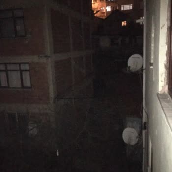 Ayçiçeği Sokakta Yanmayan Lamba Güvenliğimizi Sarsıyor