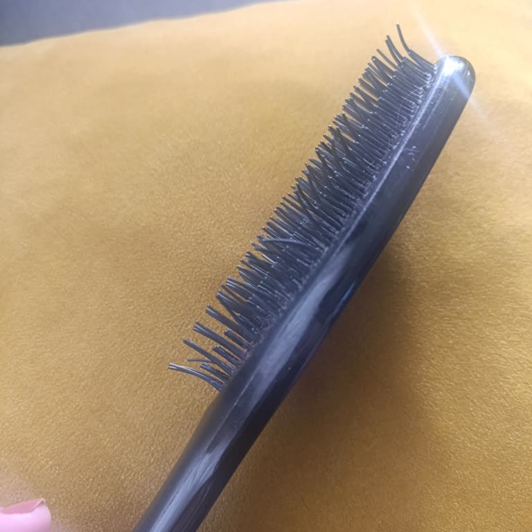 Sephora'da Tangle Teezer Tarak Dişleri Bükülerek Kalitesiz Oldu Ve Müşteri Hizmetleri Yanıtsız