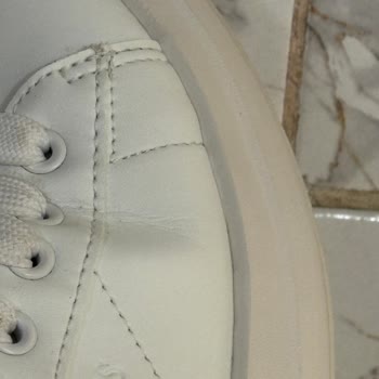 Ayıplı Sneaker Ayakkabıda İlk Günde Deformasyon Ve İade Talebi