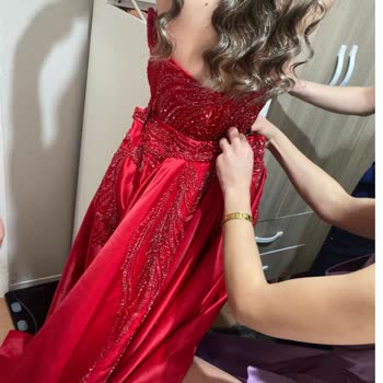 Kına Günü Demont Tadilatı Eksikliği Ve Mağazanın Duyarsız Tutumu