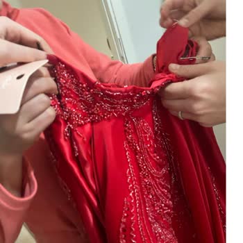 Kına Günü Demont Tadilatı Eksikliği Ve Mağazanın Duyarsız Tutumu