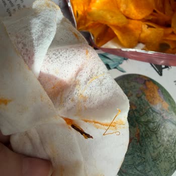 Lays Baharatlı Cipste Yabancı Madde Bulunması Ve Mide Bulantısı