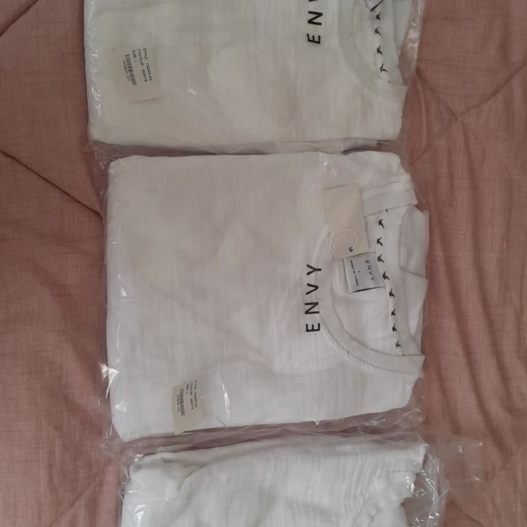 İlan Edilen Bluzlar İle Gelen Ürünler Arasındaki Büyük Fark Ve Tam İade Talebi