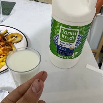 Ayranda Bulunan Siyah Yabancı Madde Ve Yetersiz Müşteri Hizmetleri