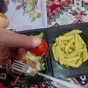 Manavgat Tavuk Dünyası’nda Çürük Marullu Salata Ve Hijyen İhlali