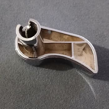 Karaca Züccaciye Kritik Bir Parçanın Plastikten Yapılmış Olması Bana Göre Ciddi Bir Tasarım Hatası.