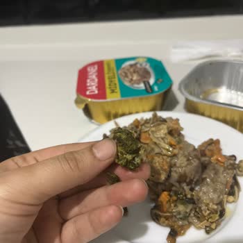 Dardanel Midyeli Pilavda Temizlenmemiş Midye Ve Kötü Koku