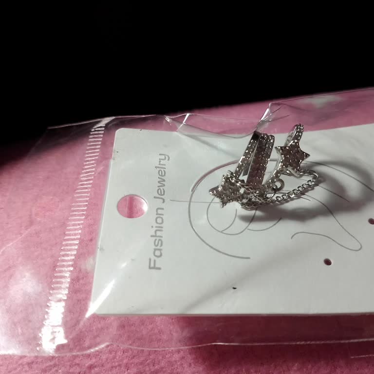 Shule Accessories Kusurlu Küpeyi Kabul Etmedi