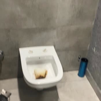 Viaport Venezia'da Aidat Ödeyen Esnaflara Temizlik Ve Güvenlik Hizmeti Sunulmuyor