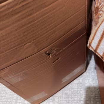 Kargo Hasarlı Koli Ve Yanlış Ürün Gönderimi Şikayeti