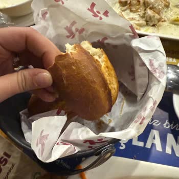 İftar Menüsü Eksikliği, Yanmış Ekmek Ve Getirilmeyen İçecekler