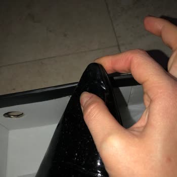 İki Kez Giyilen Çizmenin Burnu Kırıldı, Ayıplı Ürün İade Ve Değişim Talebi