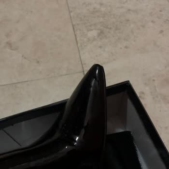 İki Kez Giyilen Çizmenin Burnu Kırıldı, Ayıplı Ürün İade Ve Değişim Talebi