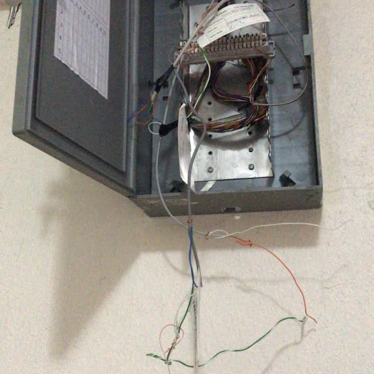 Beylikdüzü'nde İzin Almadan Kablo Kesimi Ve İnternet Kesintisi