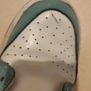 Ayıplı Mal İddiası: Nike Dunk Low Deri Kırılması Ve Garanti Reddine İtiraz