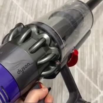 Dyson Süpürgem Filtre Uyarısı Veriyor!