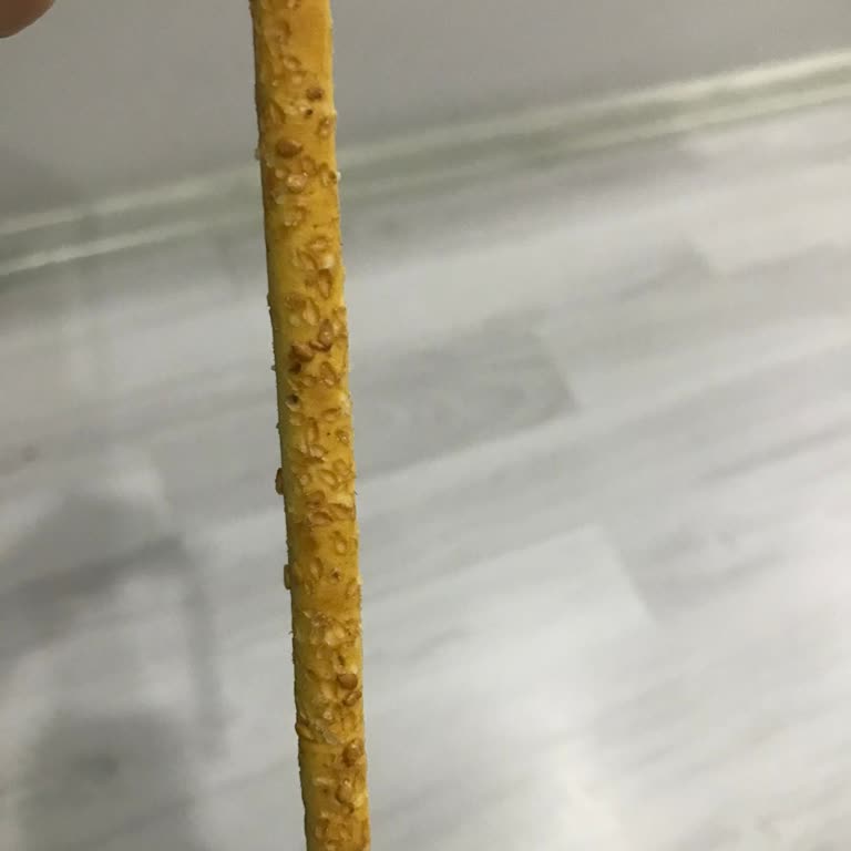 Ambalajda Susamlı Diyor, Çubuklarda Neredeyse Hiç Susam Yok