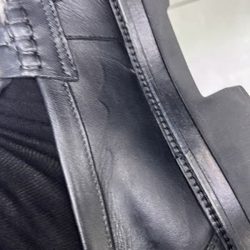 Az Kullanılmış Ayakkabının Hızlı Bozulması Ve Değişim İsteği