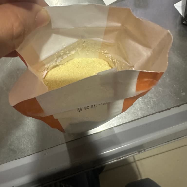 Golda Gıda İrmik Paket İçinde Tellenme