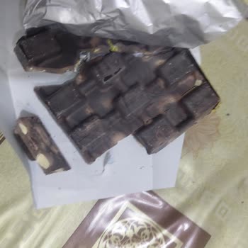 Ülker Fıstıklı Bitter Çikolata Bozulması Ve Saklama Koşulları Sorgulanıyor