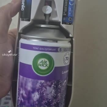 Air Wick Kırmızı Işık Yanıp Sönüyor