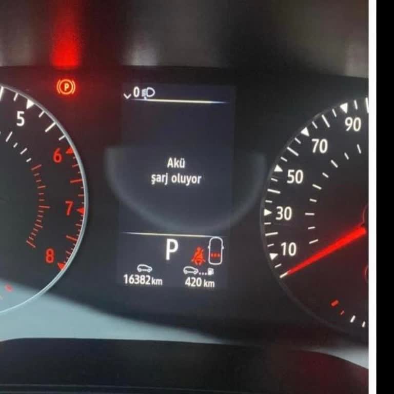 Renault Clio 5 Akü Koruma Modu Uyarısı Ve Açıklama Talebi