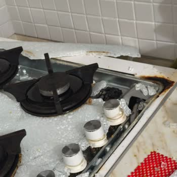 Patlayan Cam Ocak Güvenlik Tehdidi Müşteri Hizmetleri Görmezden Geliyor