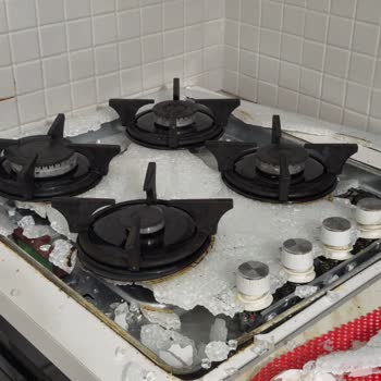 Patlayan Cam Ocak Güvenlik Tehdidi Müşteri Hizmetleri Görmezden Geliyor