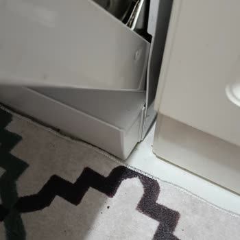 Darbe Aldığı Vestel Bulaşık Makinesinde Çizilen Bardaklar Ve Kapak Sorunu Nedeniyle Değişim Talebi