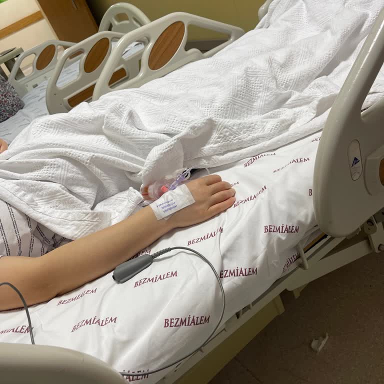 Bezmialem Vakıf Üniversitesi Hastanesinde Ameliyatlı Hastanın Tek Başına Bırakılması