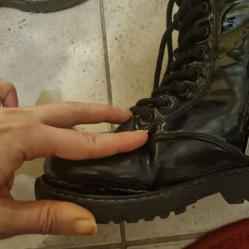 Deichmann Botların Tabanı Hızla Ayrılıyor: İade Ve Değişim Talebi