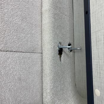 Kurulumda Yırtılan Başlık Ve Cevapsız İletişim