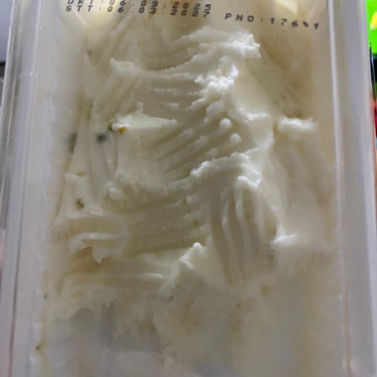 Ümraniye Şubesinde Tatdo Dondurmasının Kumlu Doku Ve Hijyen Problemi