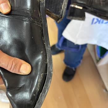 Marjin Kadın Botunun Kısa Sürede Yırtılması Ve Ücret İadesi Talebi