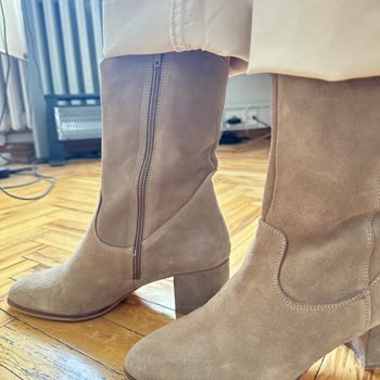 Botumda Renk Ve Kumaş Farklılığı, Derimod İnceleme Yapmadı