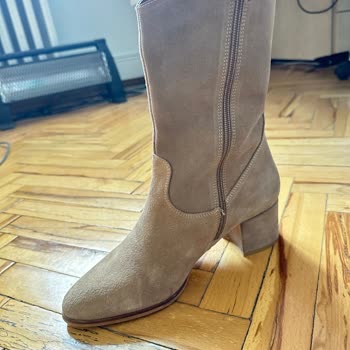 Botumda Renk Ve Kumaş Farklılığı, Derimod İnceleme Yapmadı