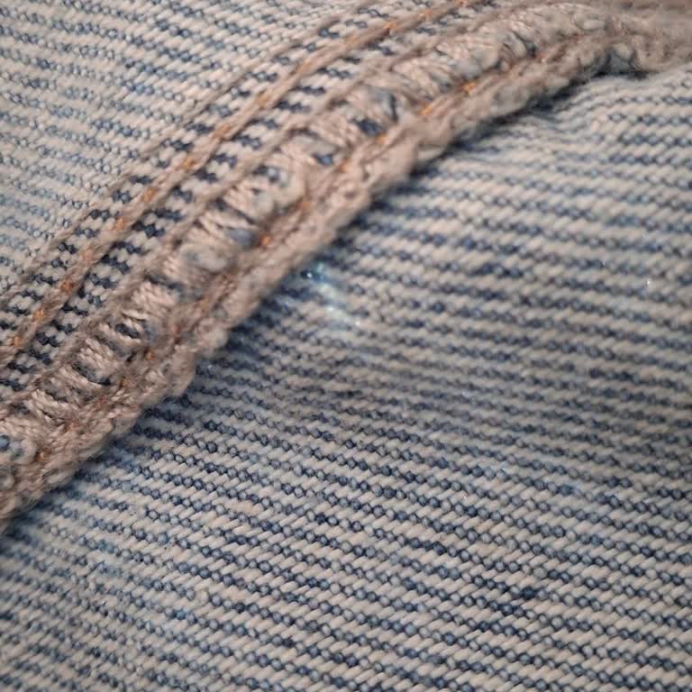 Defolu Jeans Ürünü İçin Ücret İadesi Talebi Ve Hızlı Çözüm İsteği