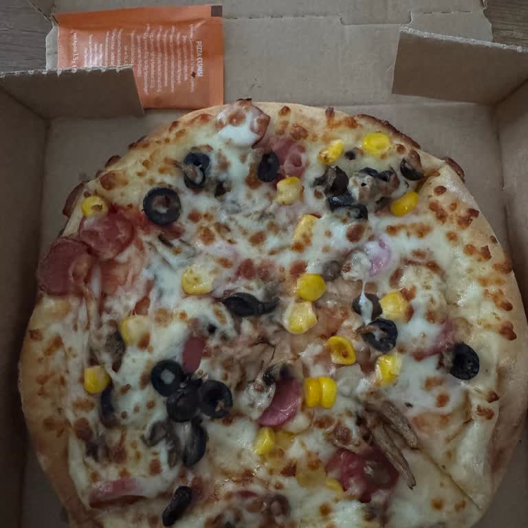 Ekstra Malzeme Ücreti Alındı, Ancak Pizza Üzerinde Ekstra Topping Yok Ve İade Talebi