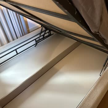 Ayıplı Yatak Ve Cevapsız İletişim