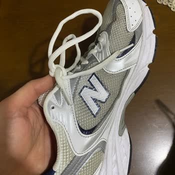 Satın Aldığım Spreyin Ayakkabıyı Karartması Ve Mağazanın Sorumluluk Reddi