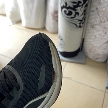 Yan Taraflarından Açılma Ve Atma Yaşadığım Spor Ayakkabıda Kalite Sorunu