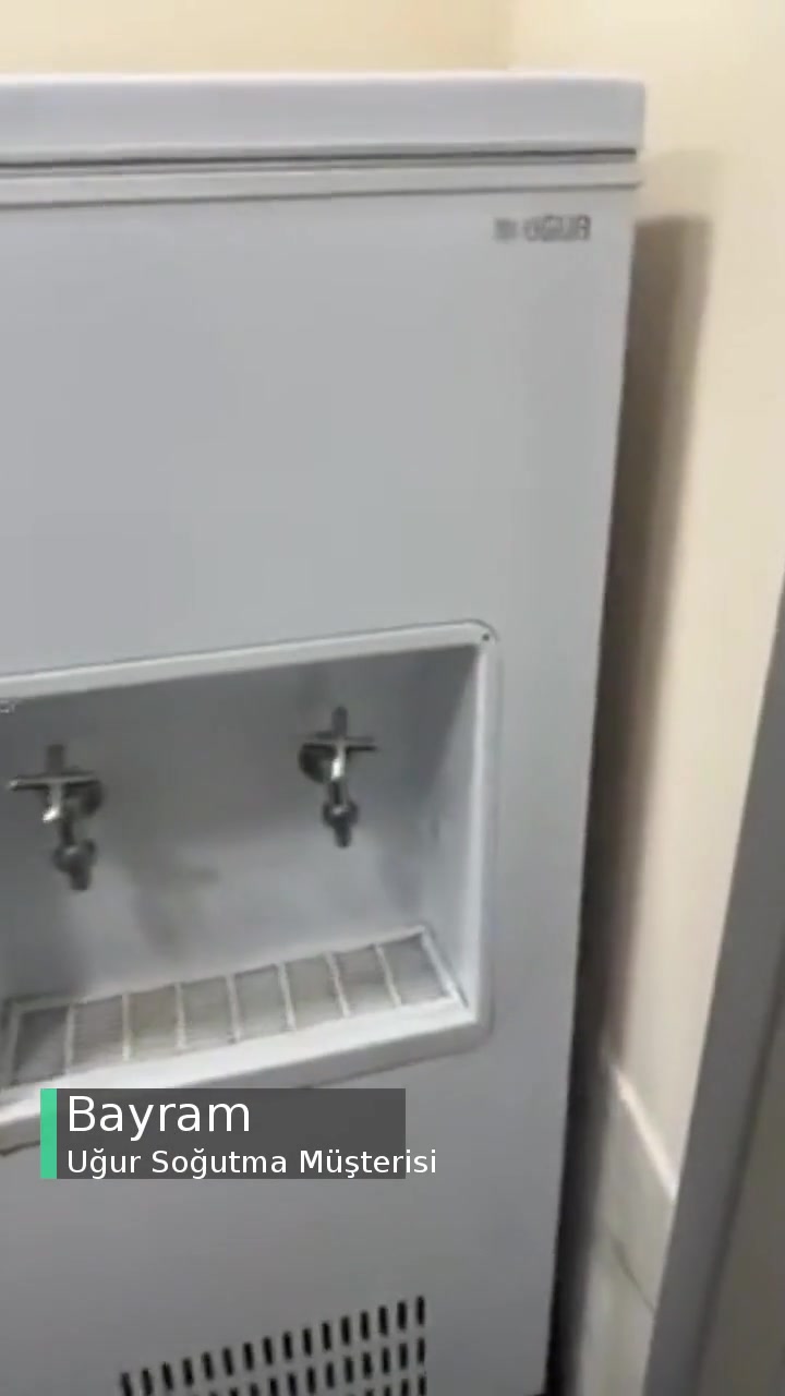 Uğur Su Sebili Pas Yapıyor! videonun kapak resmi