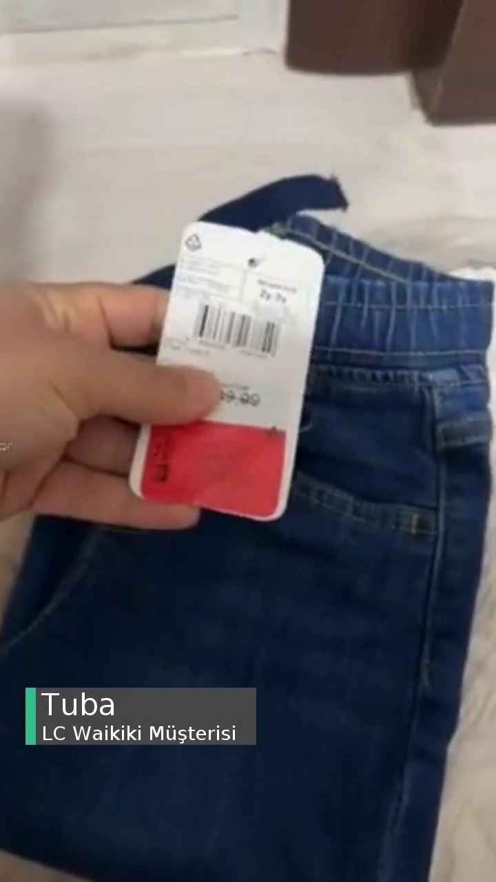 LCW Etiket İle Ödenen Fiyat Farklı videonun kapak resmi