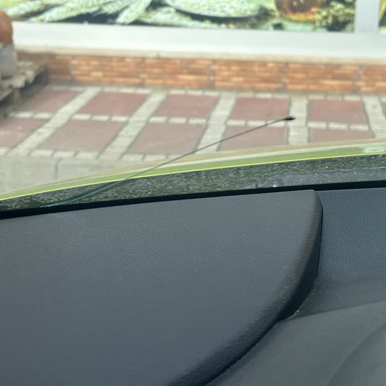 Ön Cam Değişiminde Uzun Bekleme Ve Yetersiz İletişim