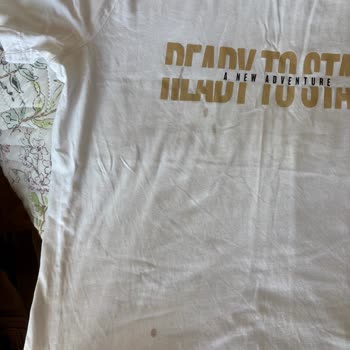 Saç Spreyi Kontrolsüz Dağıldı, Göz Tehlikesi Ve Kıyafete Leke Bıraktı