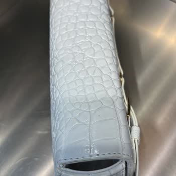 Manc Lilith White Croc Çantası Renk Değiştirip Onarım Sonunda Kullanılamaz