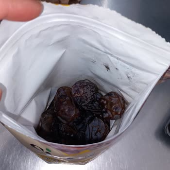 Simbat Medjoul Hurması'nda Siyah Küf Tozları Nefes Darlığı Ve Cilt Lekelerine Neden Oldu