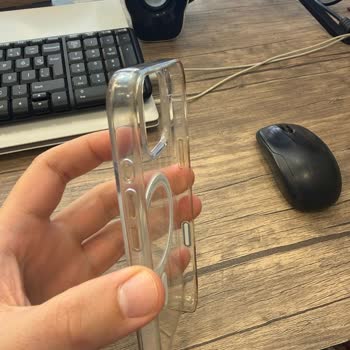 Apple Magsafe Şeffaf Kılıfın Hızlı Sararması Ve Ücretsiz Değişim Talebi