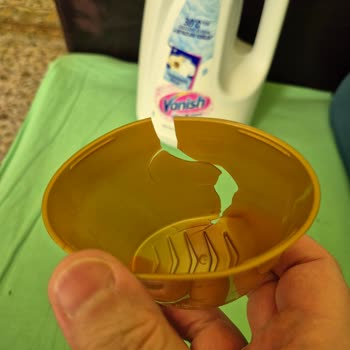 Kırık Kapaklı Beyazlatıcı Ürün İçin Paketleme Ve Kontrolün İyileştirilmesi